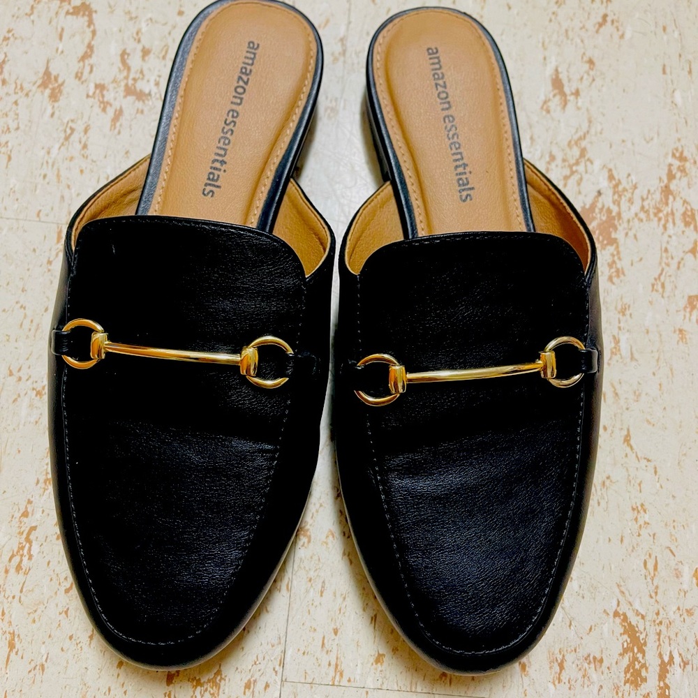 Women’s shoes